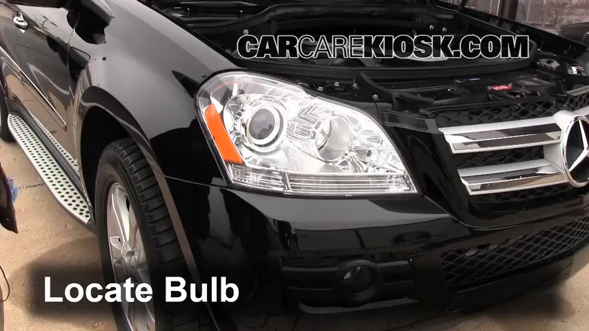 2009 Mercedes-Benz GL450 4.6L V8 Lights Turn Signal - Front (replace bulb)